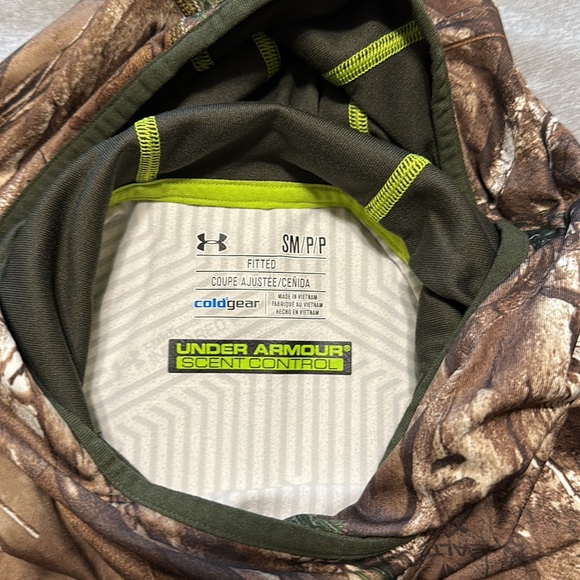 Under Armour Camo Cold Gear - Picture 3 of 3